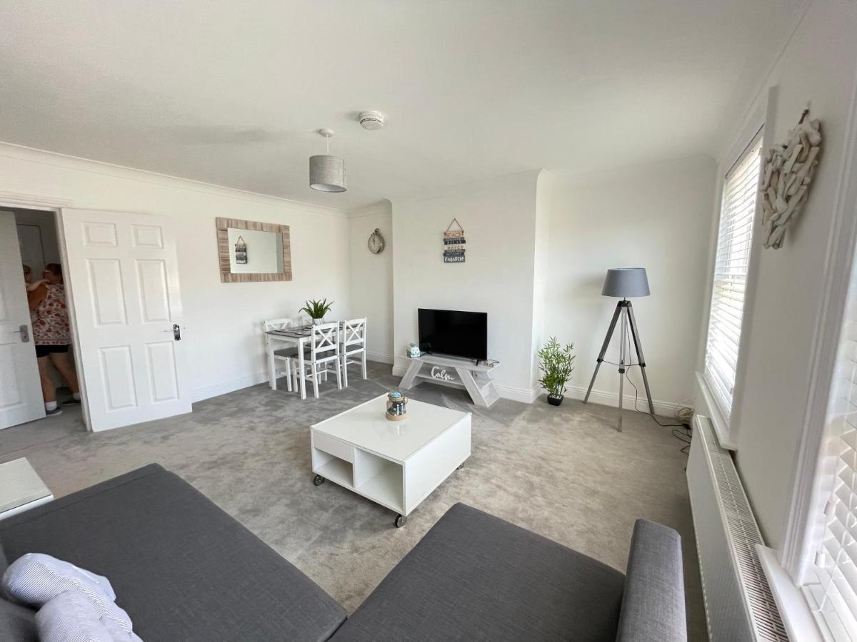 Light And Airy 1 Bedroom Flat 700M From The Beach Bournemouth Eksteriør bilde